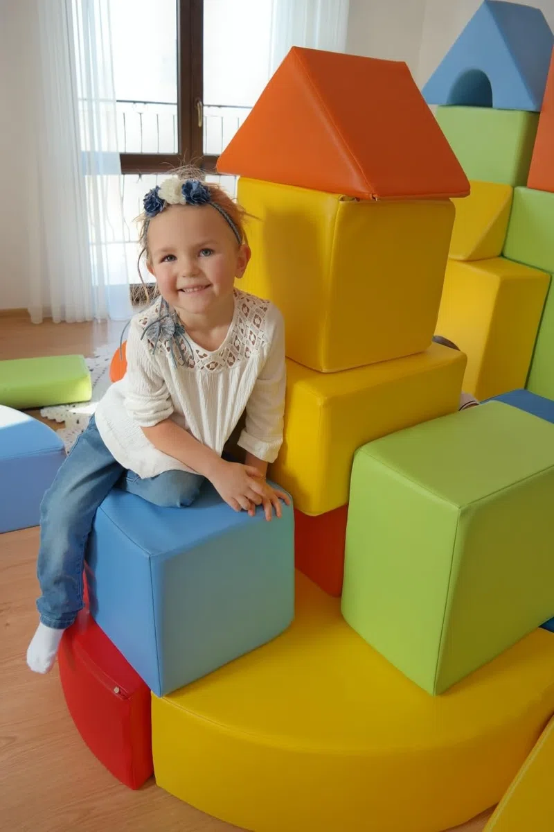 Velinda 15 Großbausteine Softbausteine Schaumstoffbausteine Bauklötze Schloss+Rad-Set (Farbe: gelb,grün,orange,hellblau)