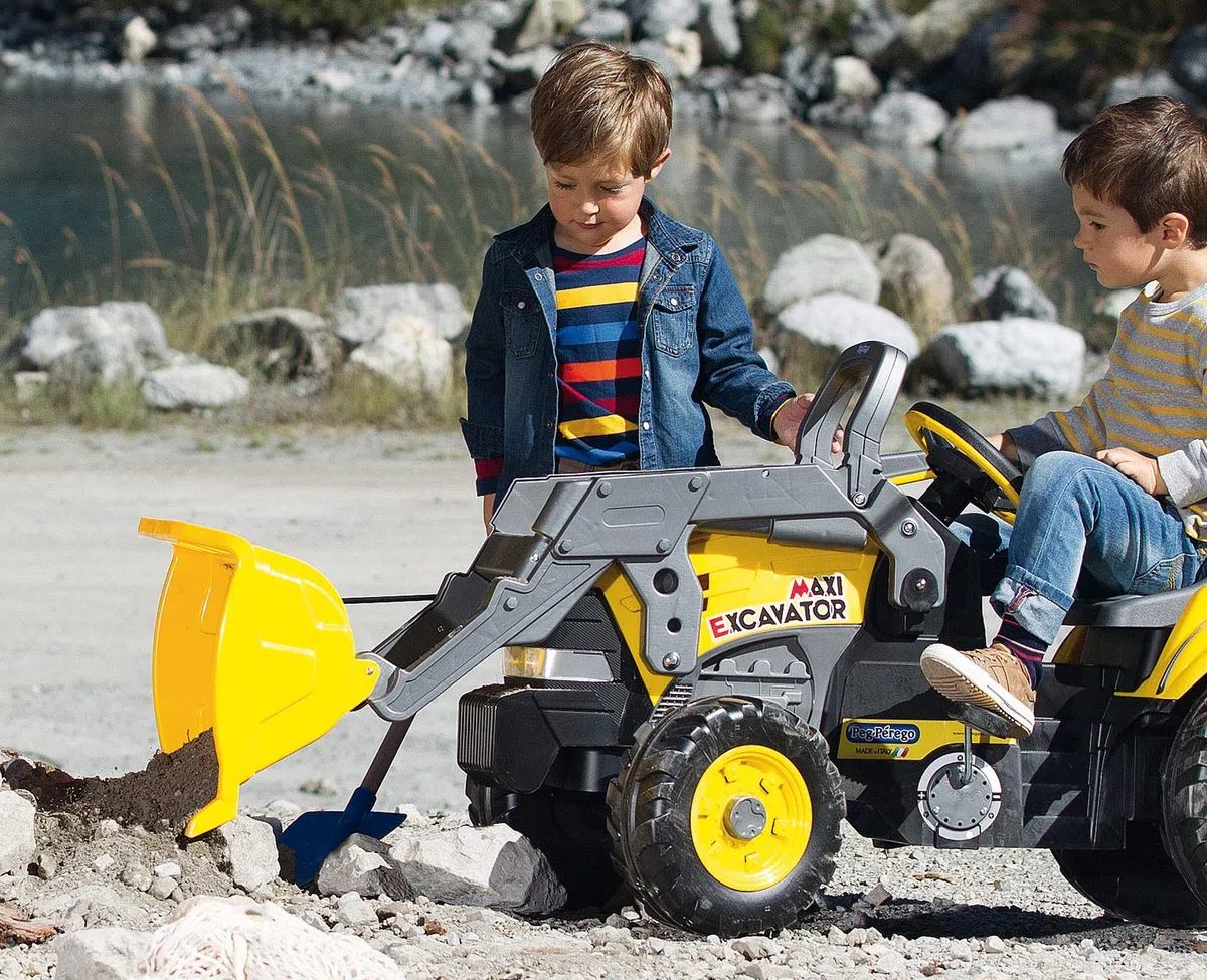 Peg Perego IGCD0552 Bagger mit Pedalen und Maxi-Schaufel