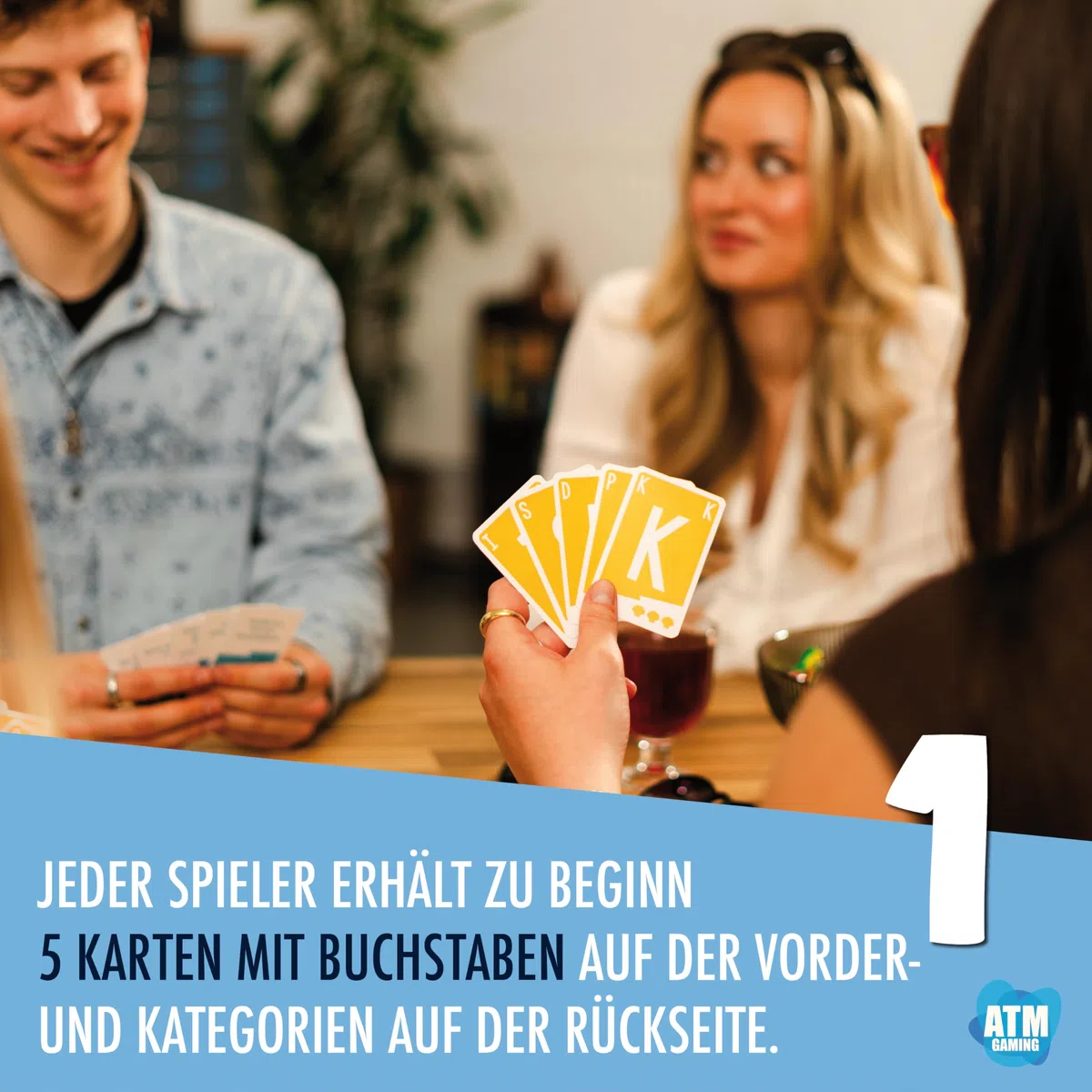 ATM Gaming QuickStop - Das Buchstaben-Duell - Familien-Edition - Kartenspiel für Kinder und Familien - Schnell und Verrückt - 2 bis 7 Spieler - Kartenspiel ab 7 Jahren - Familienspiel