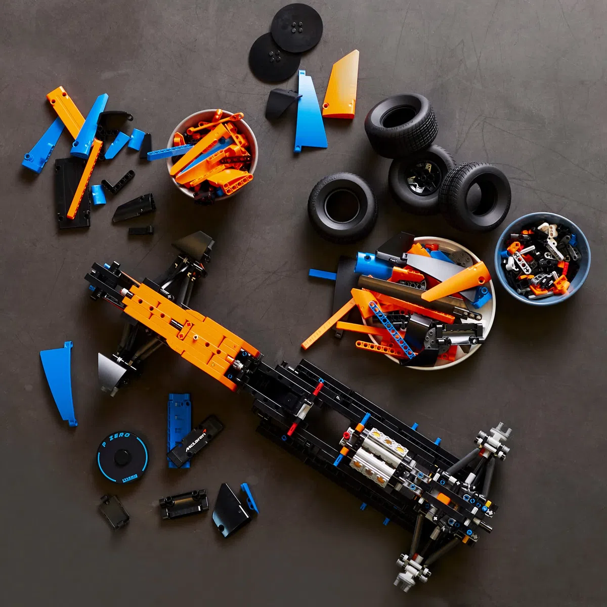 LEGO Technic 42141 McLaren Formel 1 Rennwagen Bauset für Erwachsene (1.434-teilig)