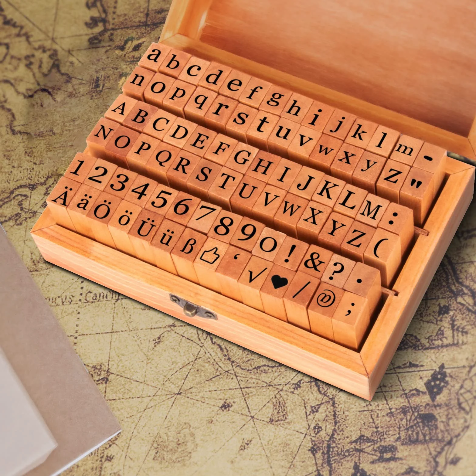 Ausyde Holzstempel Set – 84 Stück Alphabet-Stempel mit Großbuchstaben, Kleinbuchstaben, Zahlen und Symbolen mit Holzbox für Kunst und Handwerk
