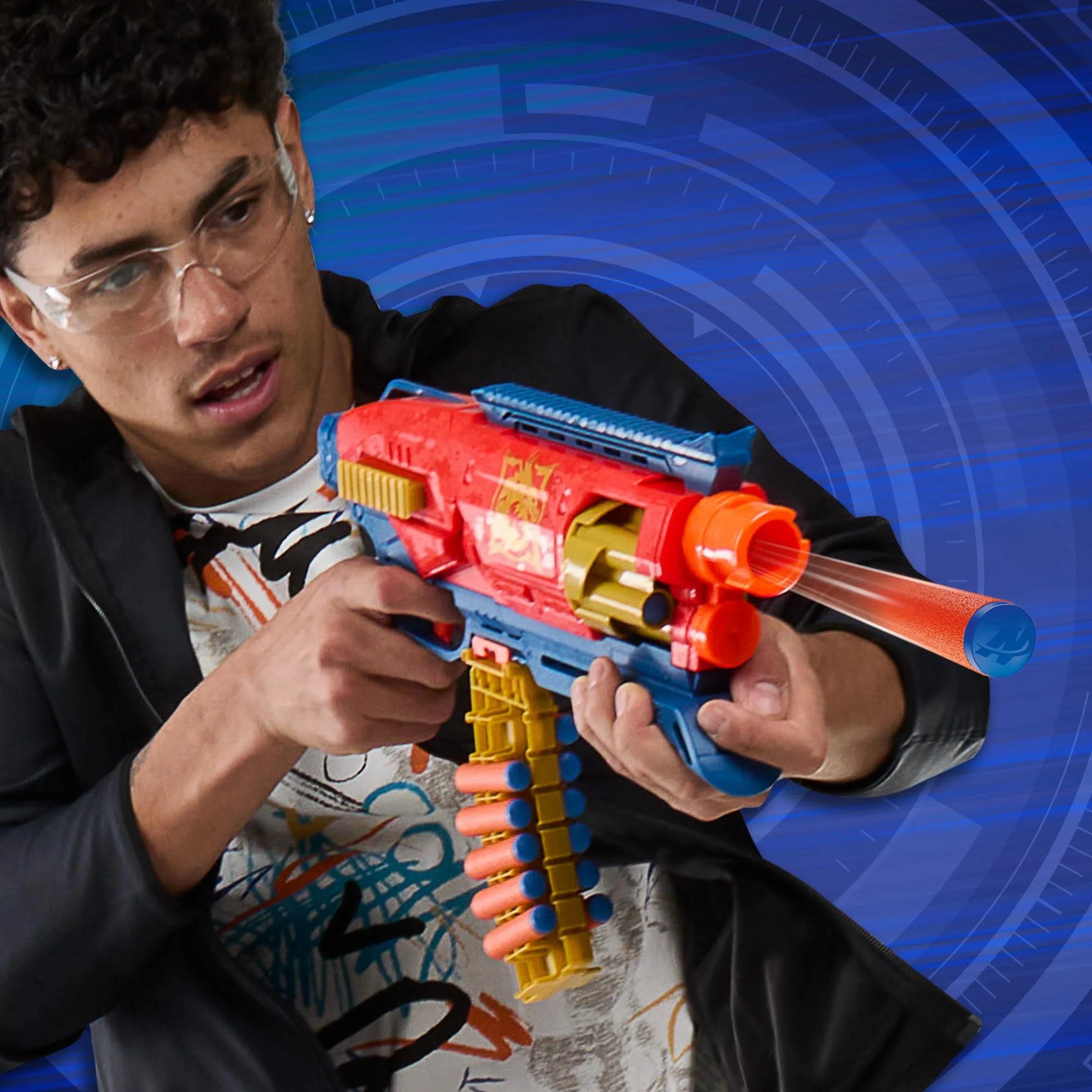 Nerf Loadout Shadowspeed Recon Blaster und 14 N1 Schaumstoff-Darts, Halterung zur Aufbewahrung, Outdoor-Spielzeug mit großer Reichweite und Geschwindigkeit, aktivität für Kinder ab 8 Jahren