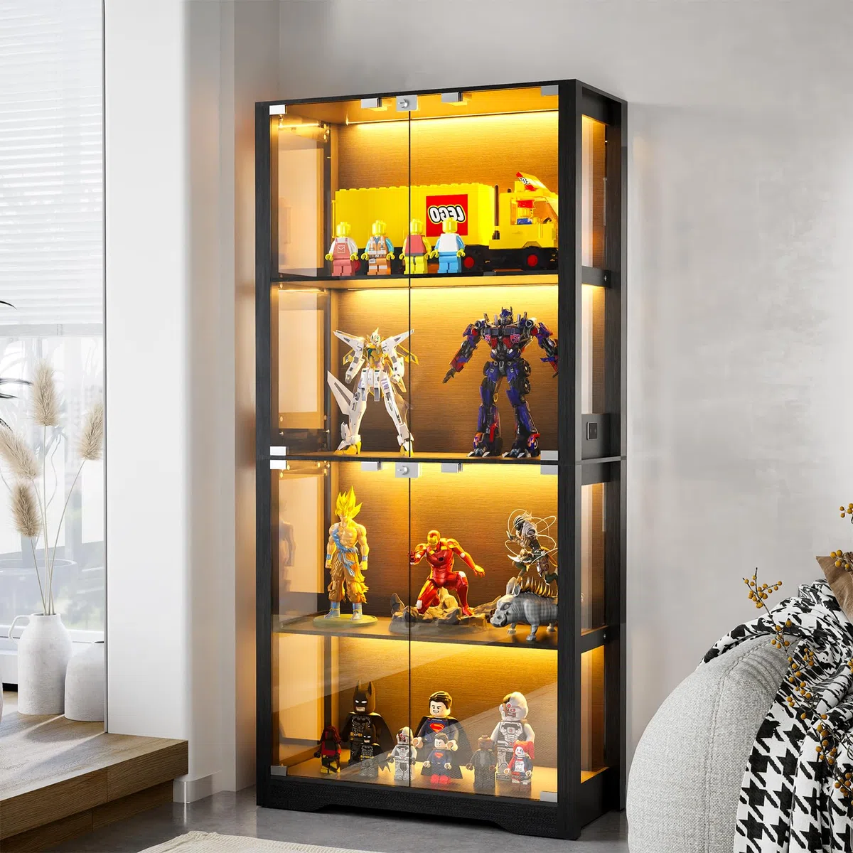 Vitrine mit LED Beleuchtung und Glastüren, Sammlervitrine für Kuriositäten Actionfiguren, Ausstellungsvitrine mit Intelligente Sensorik, 4-Lagen Vitrine für Wohnzimmer Büro (Schwarz：165*80*35cm)
