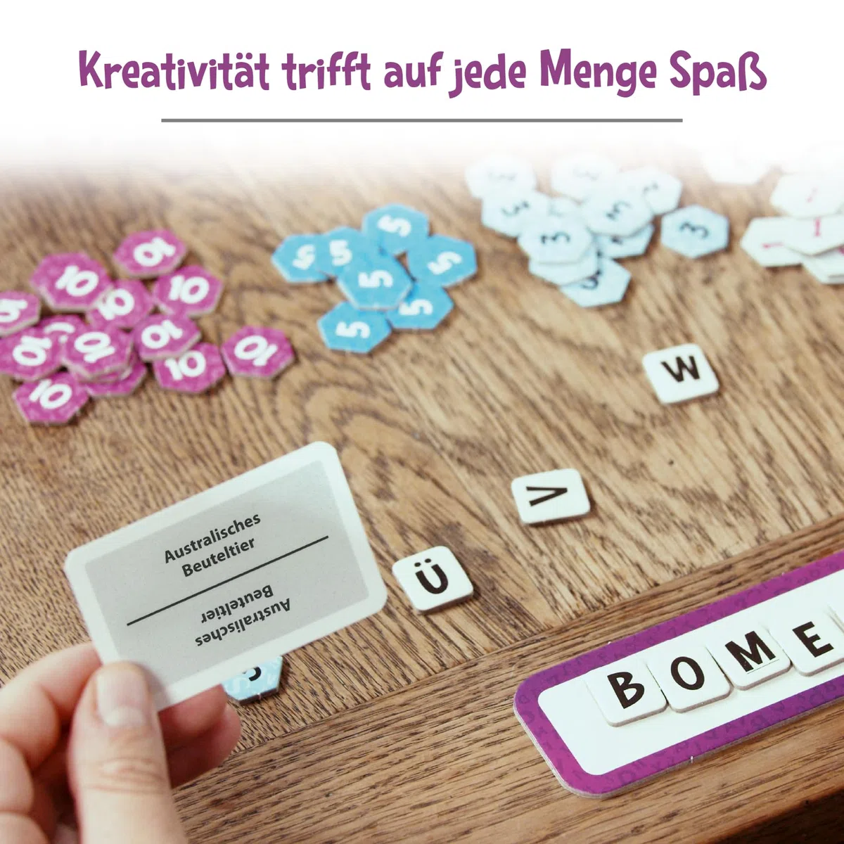 Ravensburger 26837 - Krazy Wordz - Gesellschaftsspiel für die ganze Familie, Spiel für Erwachsene und Kinder ab 10 Jahren, Partyspiel, Silvesterspiel für 3-8 Spieler - mit 240 Spielkarten